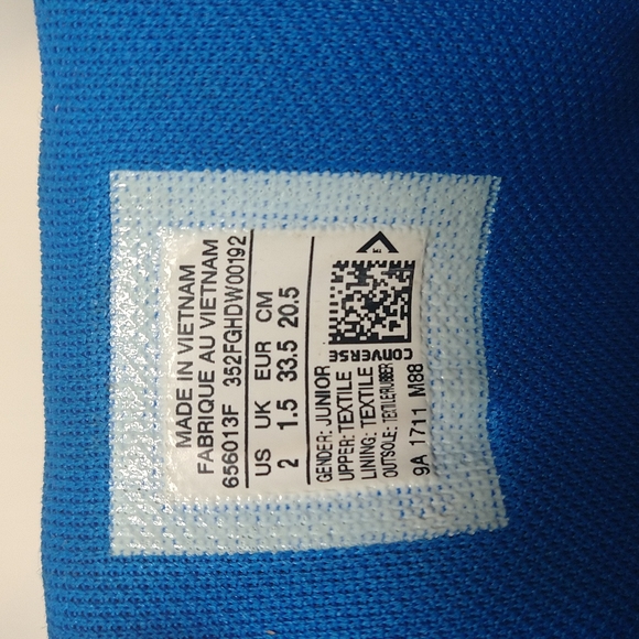 Kids 2 Converse - Picture 8 of 9